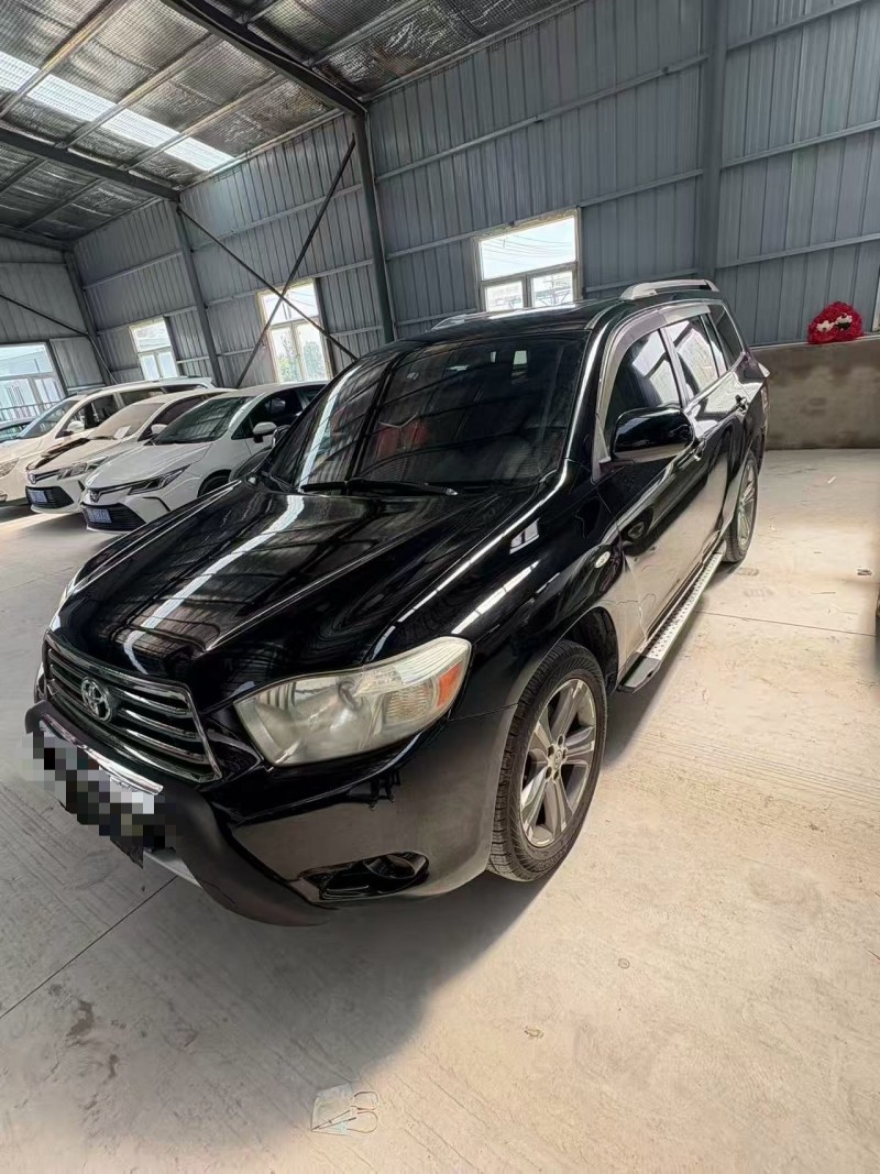 天津09年丰田汉兰达4