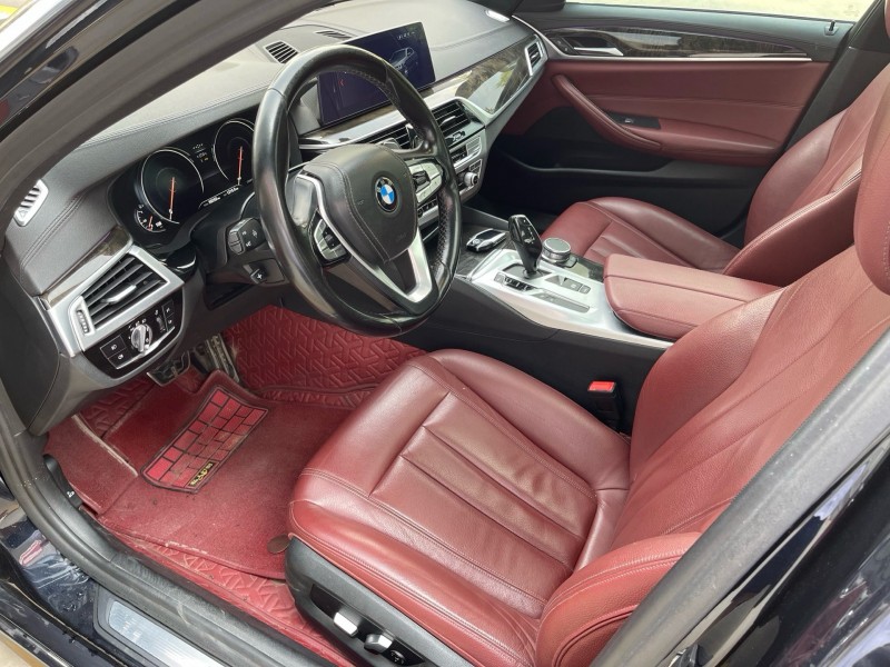 济宁18年宝马5系5