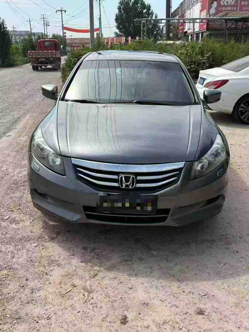 天津12年本田雅阁1