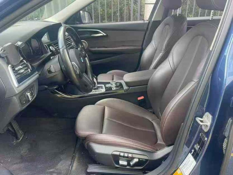 广州21年宝马1系3