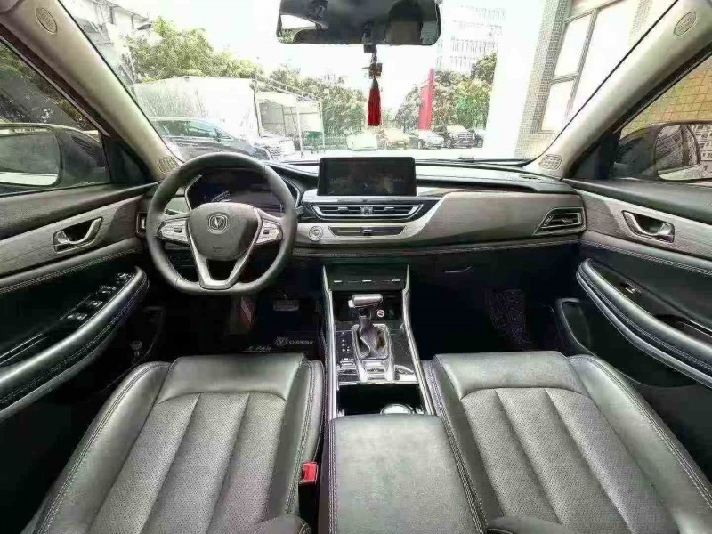 汕头22年长安汽车CS756