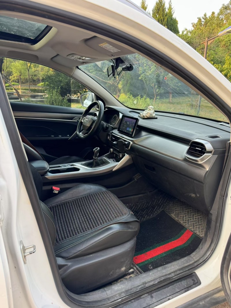 邢台20年吉利缤越6