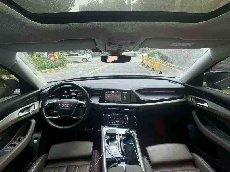 重庆24年奥迪Q64