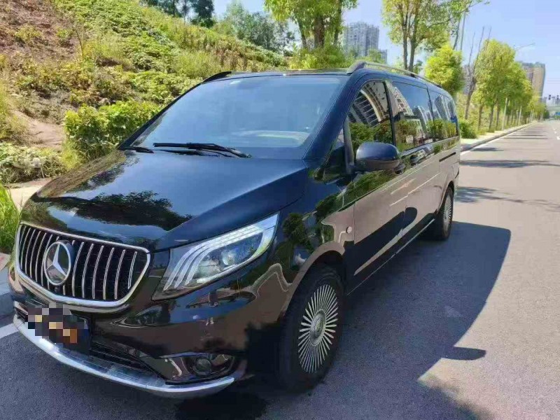 重庆22年奔驰威霆2