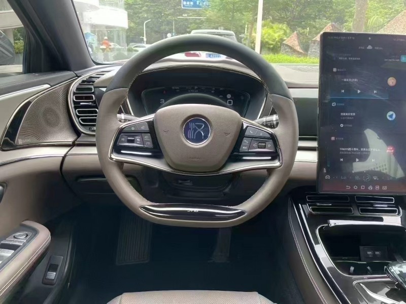 深圳22年比亚迪汉DM8