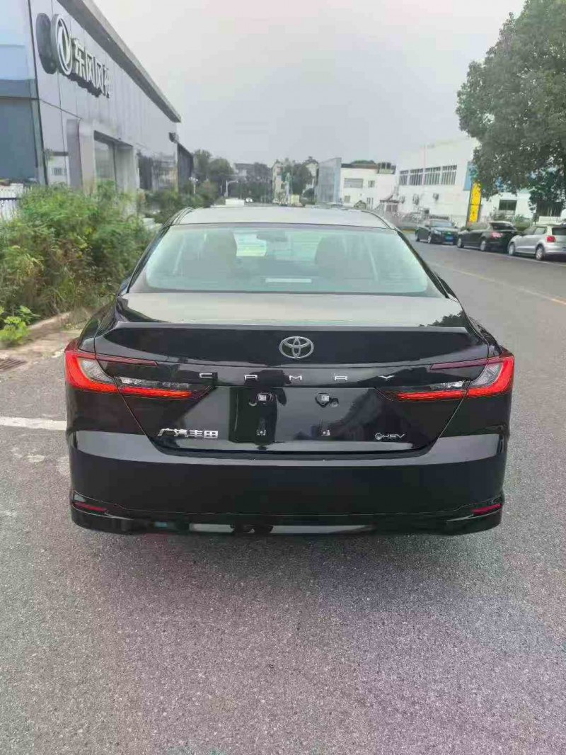 宁波25年丰田凯美瑞9