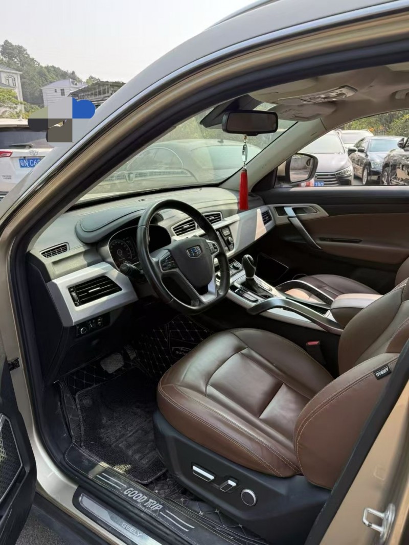 防城港17年吉利博越4