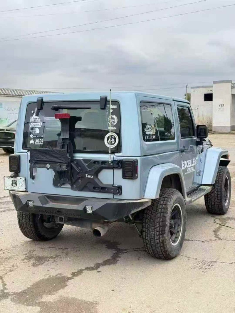 鄂尔多斯13年Jeep牧马人9