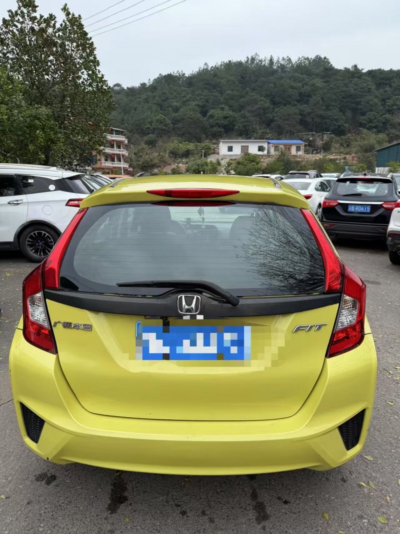 防城港17年本田飞度3