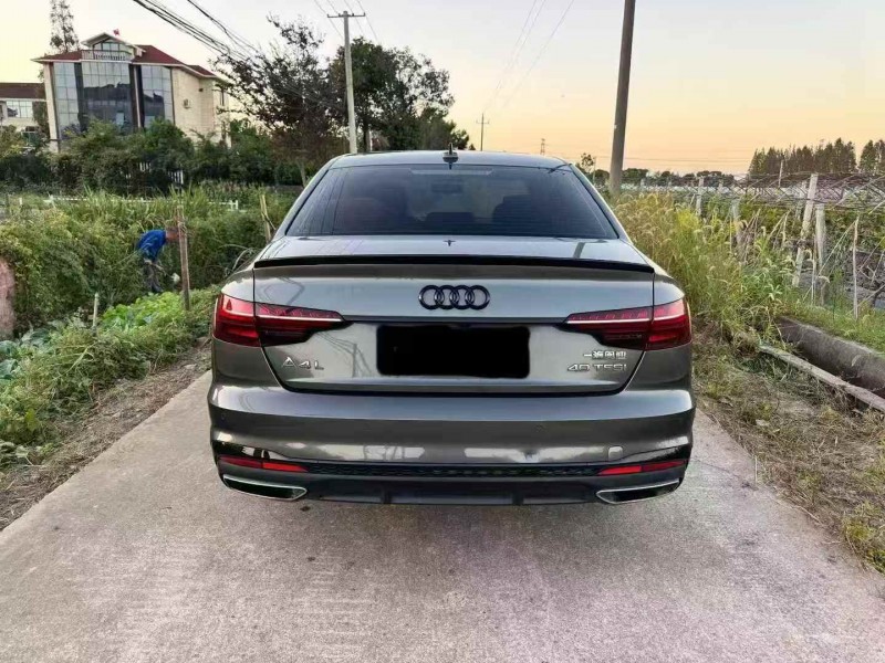 宁波22年奥迪A4L8
