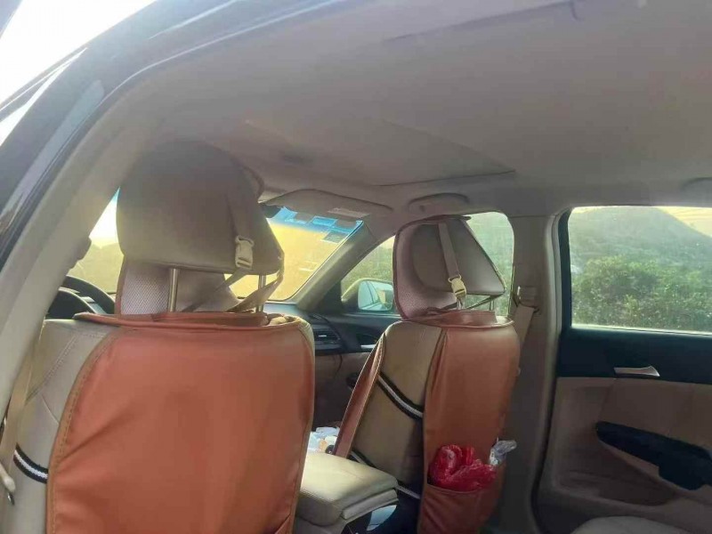 温州13年本田雅阁3