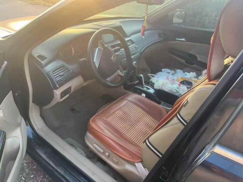 温州13年本田雅阁5