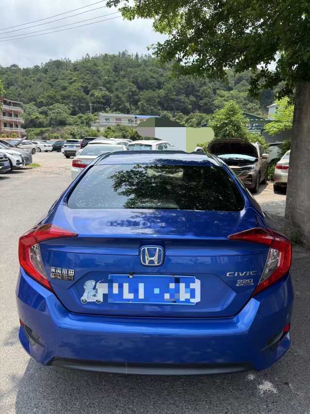 防城港18年本田思域5