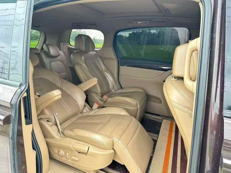 嘉兴17年别克GL86