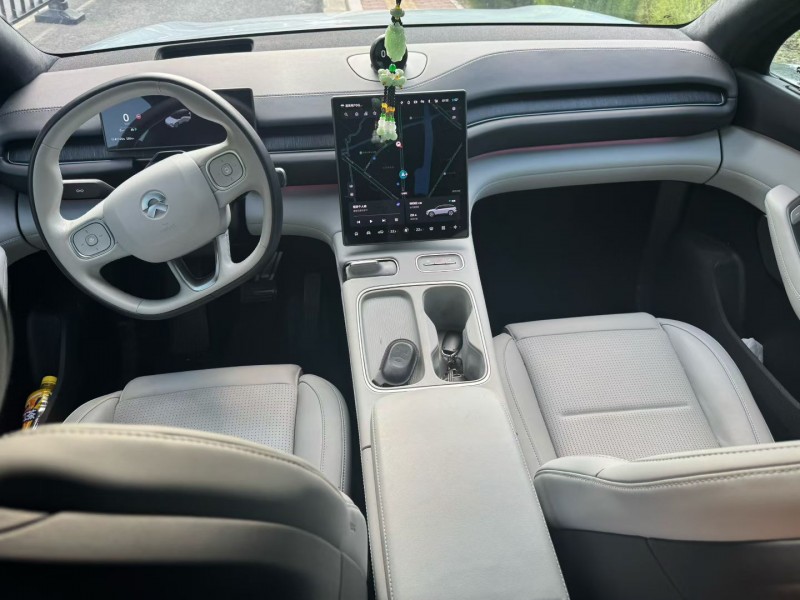 杭州23年蔚来ES65