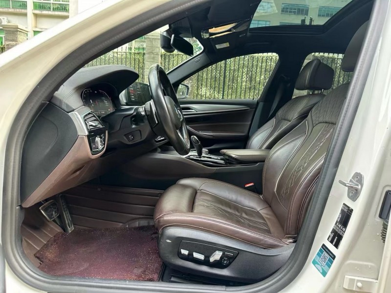 深圳20年宝马5系4