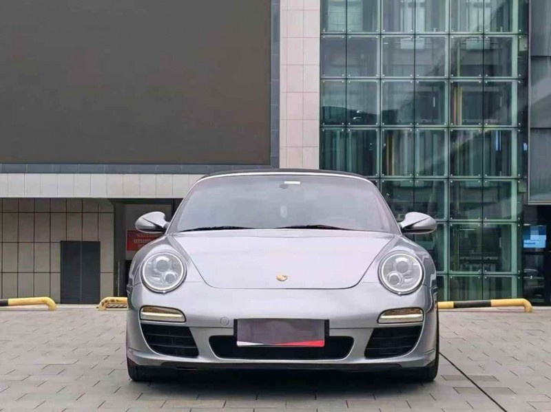 九江12年保时捷9111