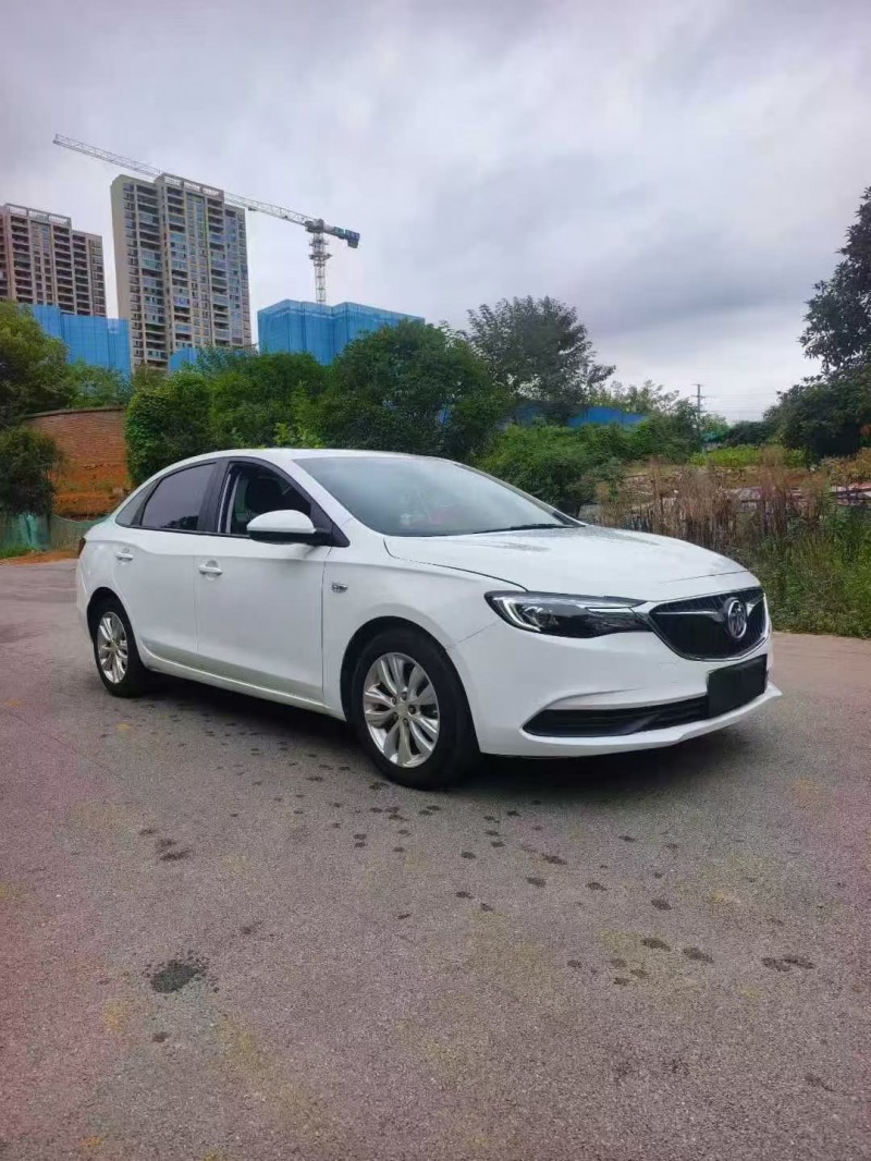 娄底21年别克英朗2