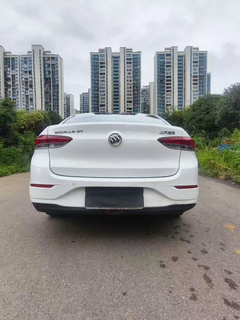 娄底21年别克英朗4