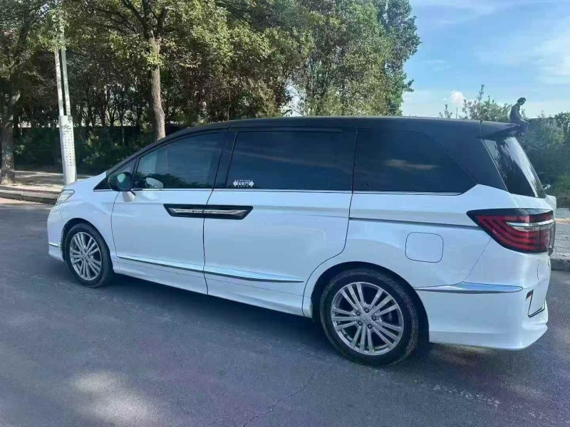 东营19年本田艾力绅3