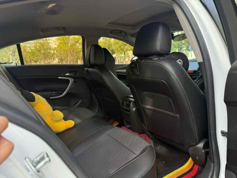 武汉16年别克君威7