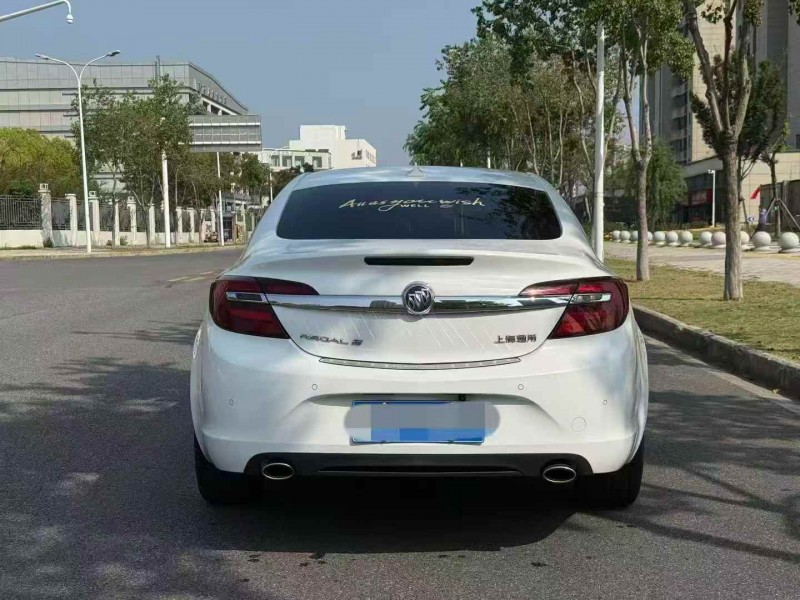 武汉16年别克君威9