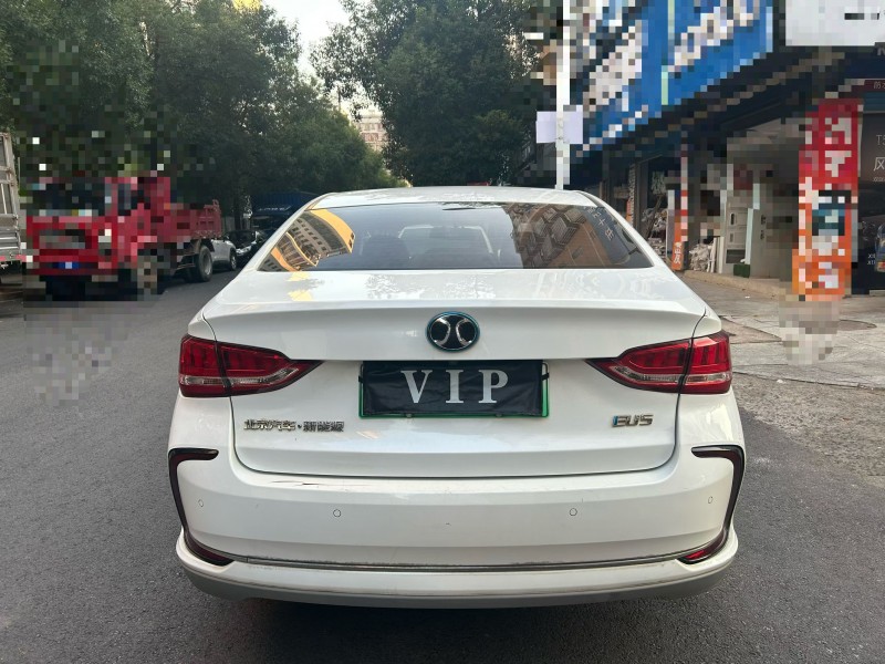 娄底21年北汽新能源EU系列7