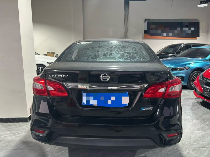 娄底18年日产轩逸7