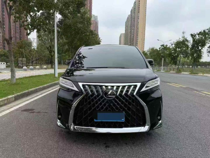 黄石23年雷克萨斯LM雷尔法1