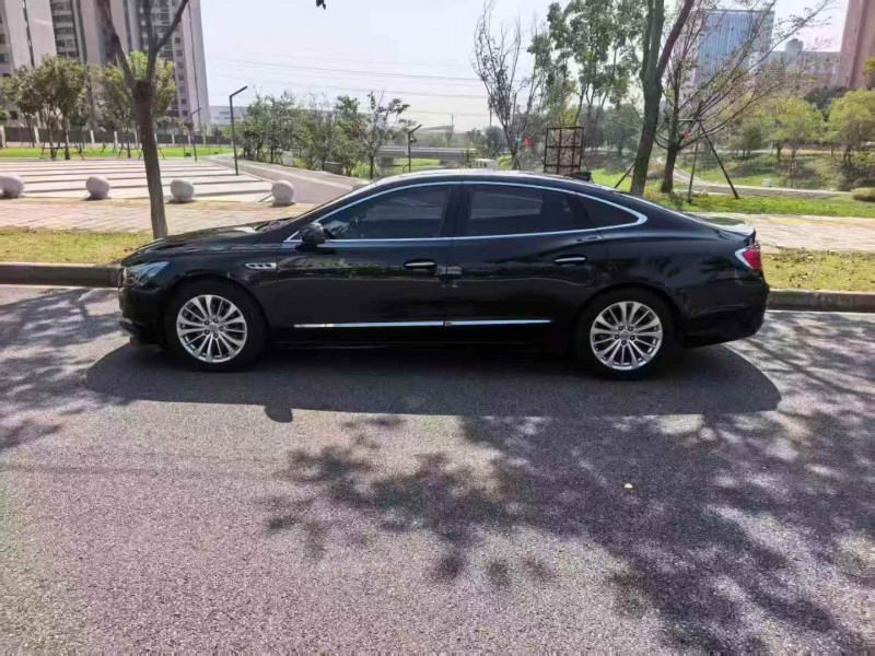 宜昌18年别克凯越5