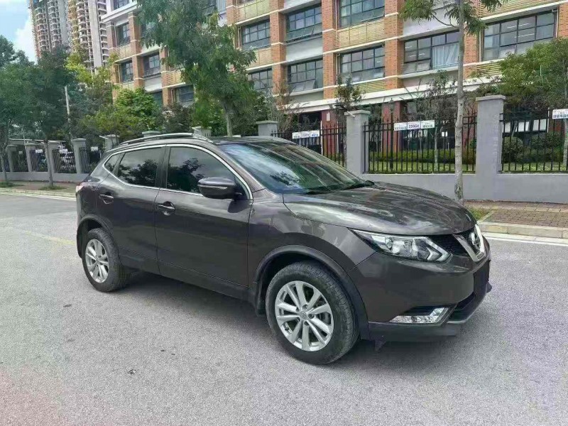 南宁16年日产逍客2