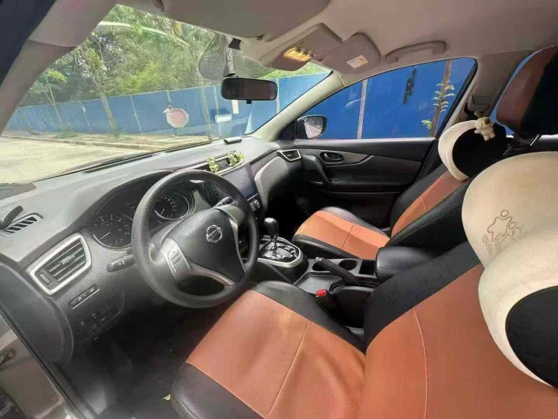 南宁16年日产逍客4