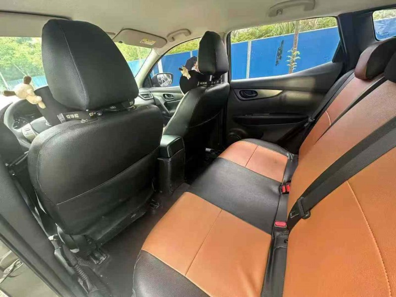 南宁16年日产逍客6