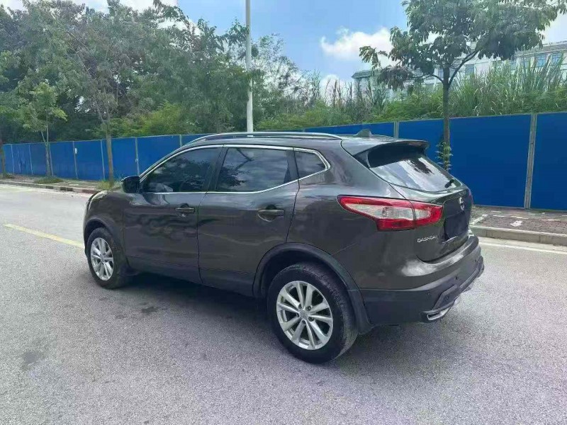 南宁16年日产逍客7