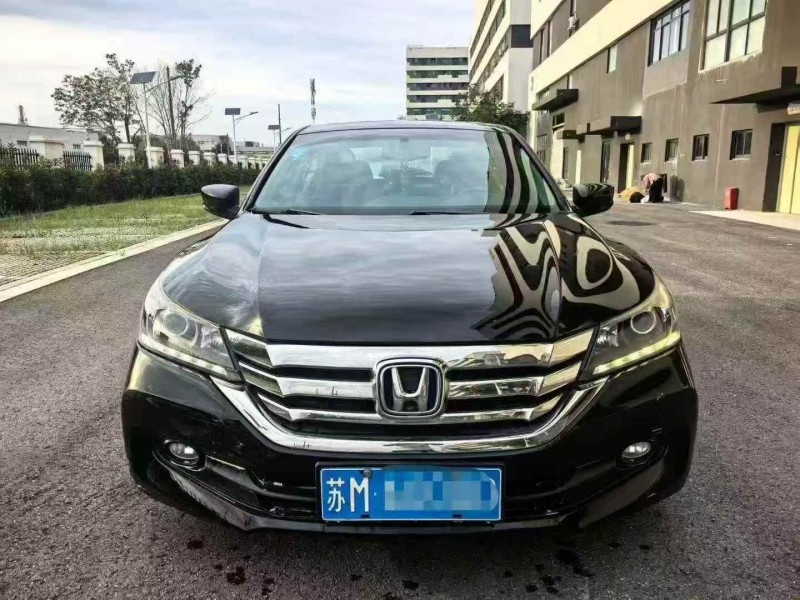 徐州15年本田雅阁1