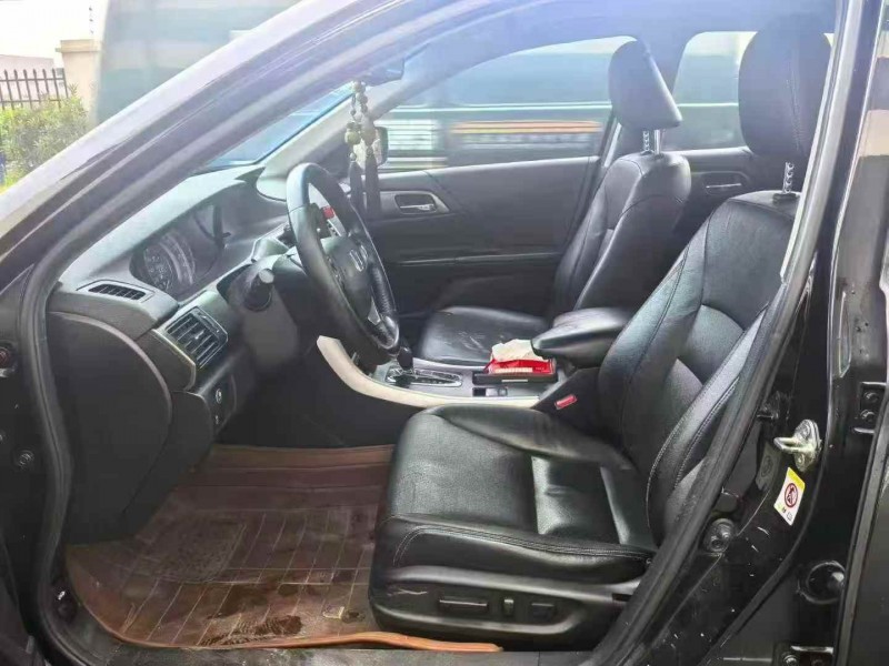 徐州15年本田雅阁5