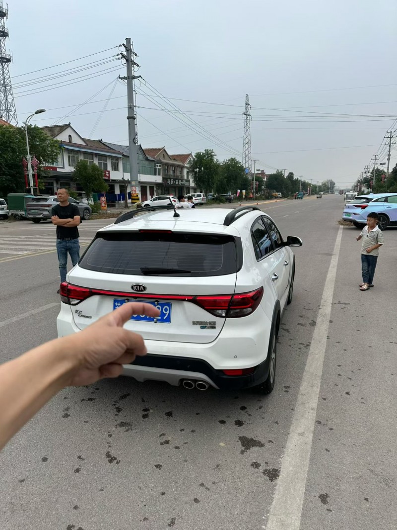 嘉兴19年起亚KXCROSS7