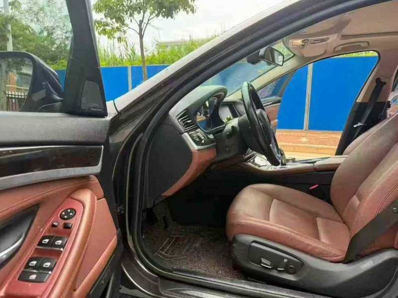 南宁17年宝马5系4