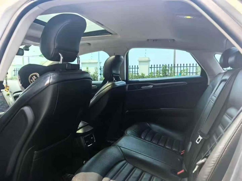 重庆15年福特蒙迪欧5