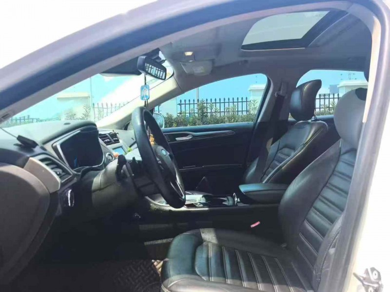 重庆15年福特蒙迪欧6