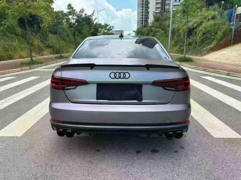 南宁19年奥迪A4L9