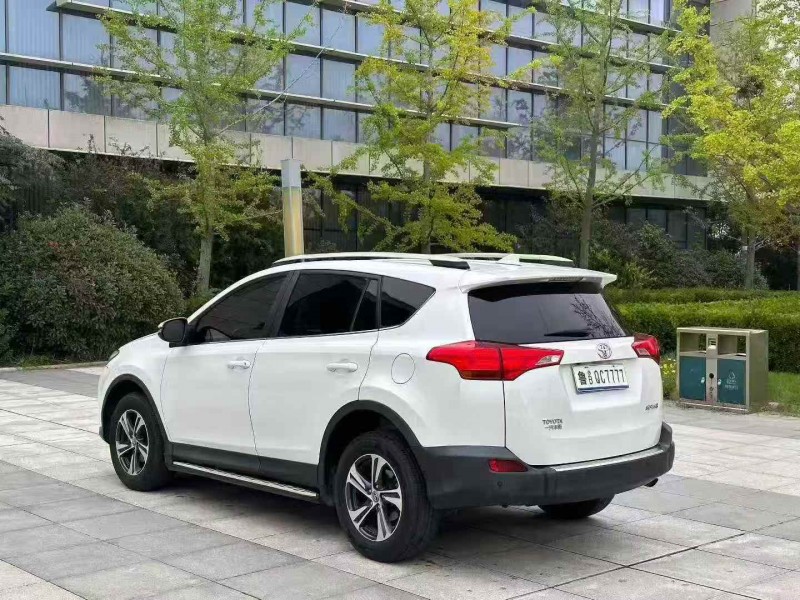 济宁15年丰田RAV4荣放7