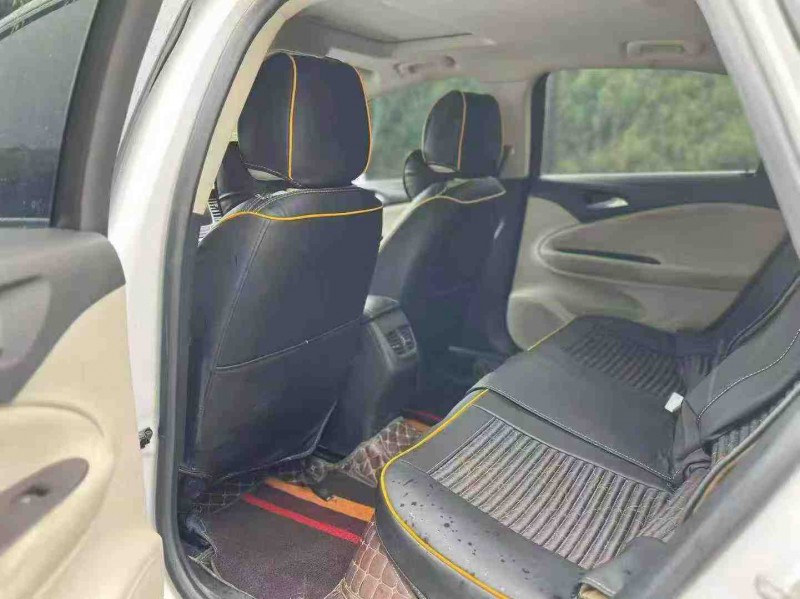 南宁20年别克威朗6