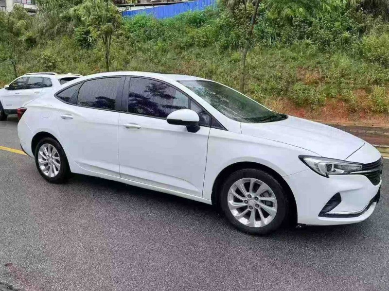 南宁20年别克威朗7