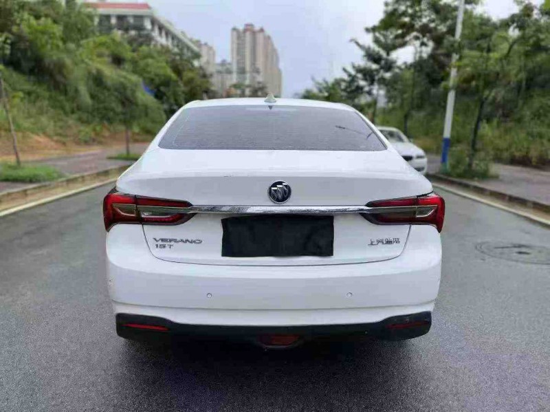 南宁20年别克威朗9