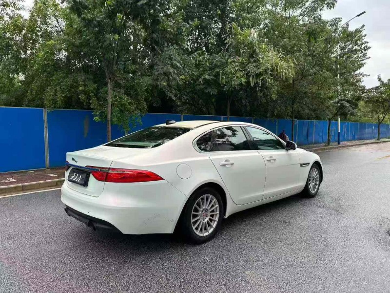 南宁16年捷豹XF8