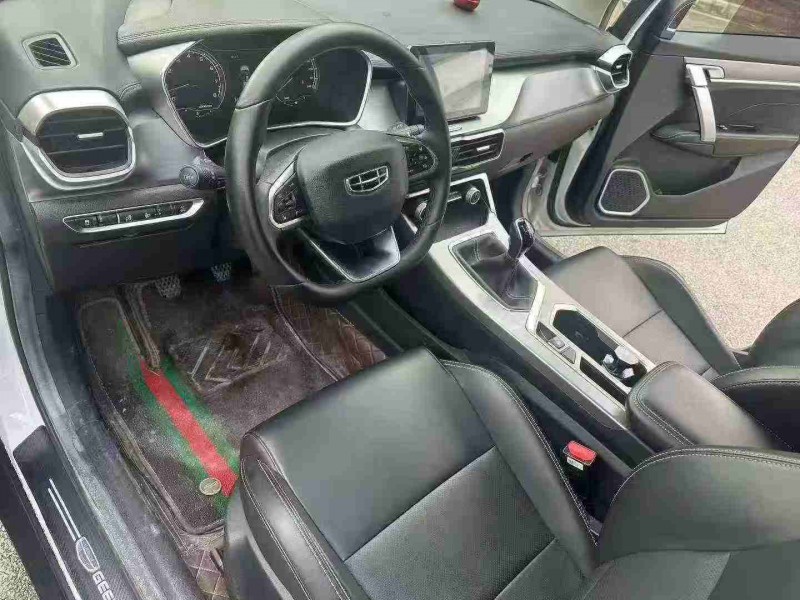 南宁20年吉利缤越4