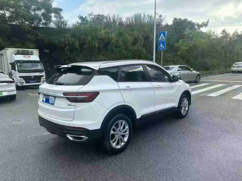 南宁20年吉利缤越8