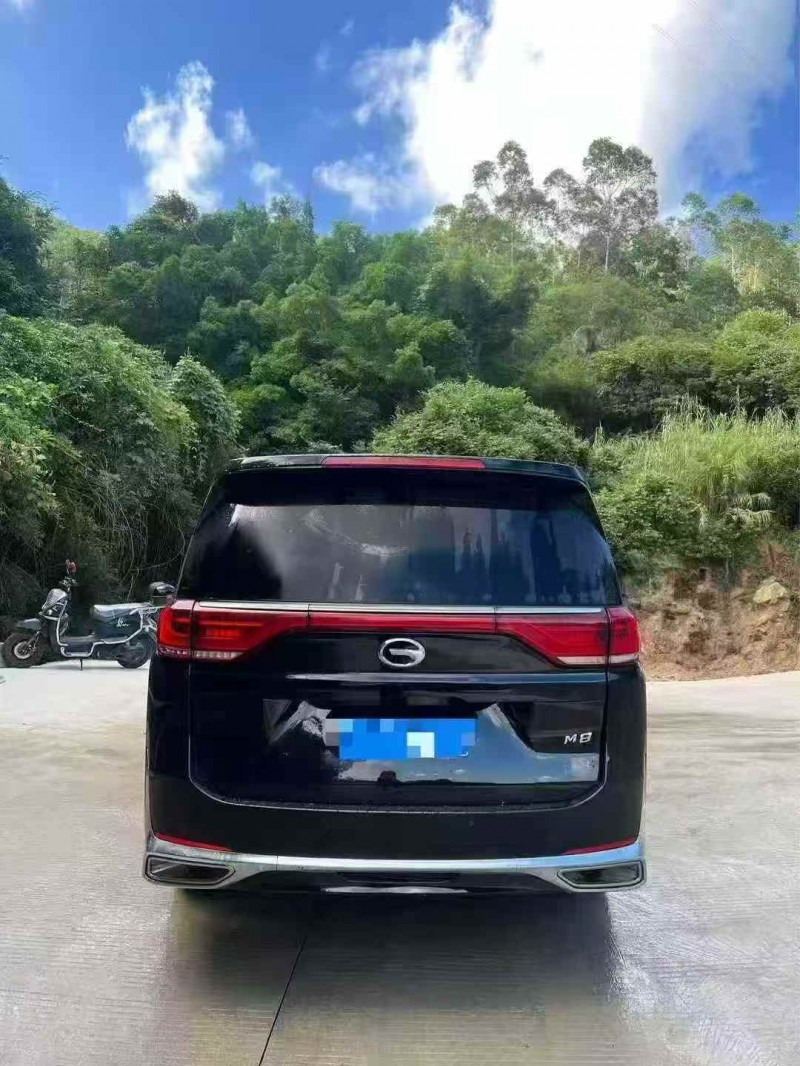 厦门22年传祺M89