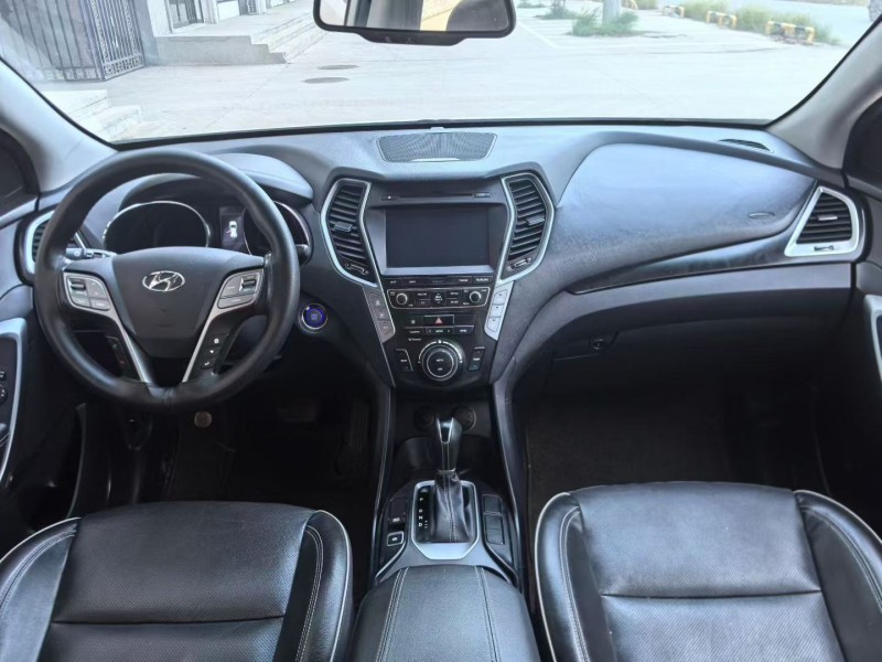 邯郸18年现代全新胜达8